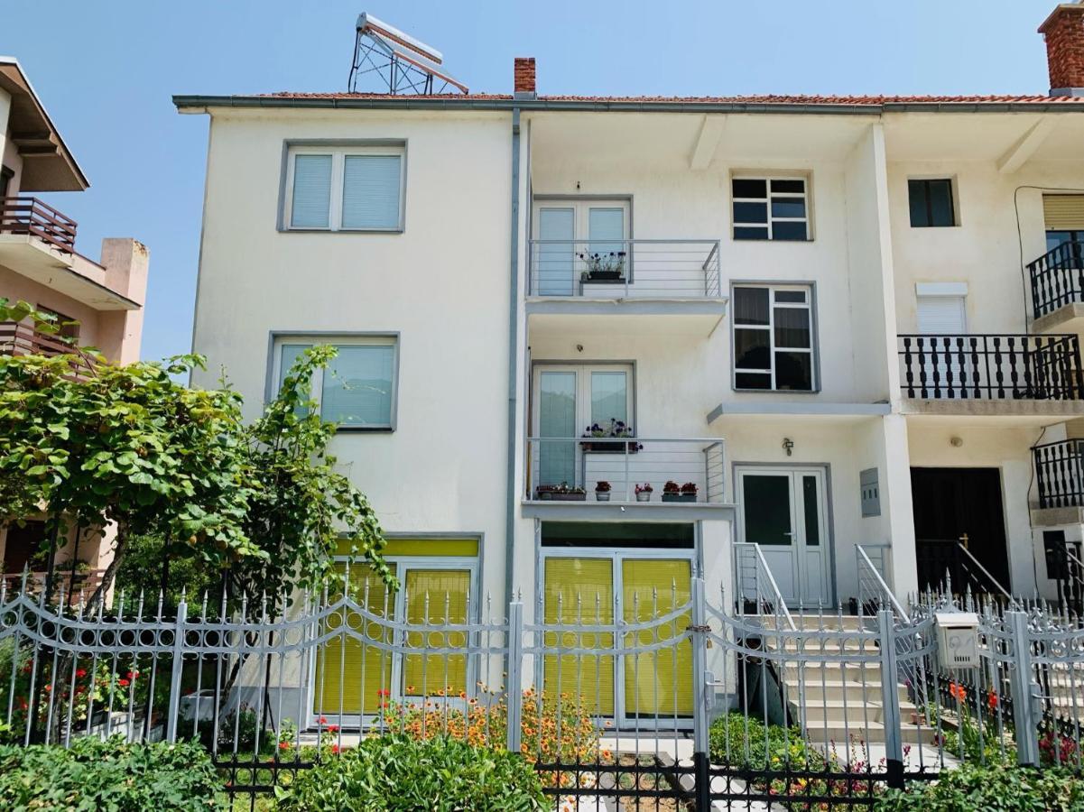 Eli&Kire'S Home บิโตลา ภายนอก รูปภาพ